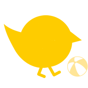 gelbes Küken mit Ball